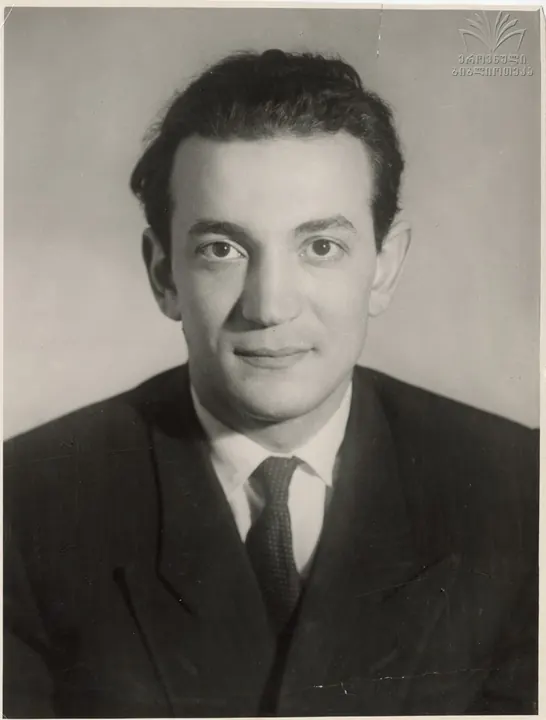 Viktor Korchnoi — Portrait, Undated